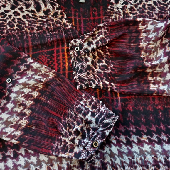 Amazing NY Collection Shark Bite Blouse 2X - Picture 4 of 9